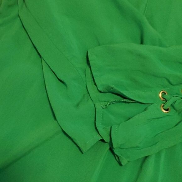 Chico's green viscose blouse with lace up sleeve - Picture 9 of 13